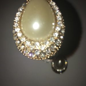 Vintage earrings 1 1/2 “  gold plated